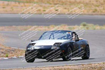media/May-31-2025-CalClub SCCA (Sat) [[2c1a04e1ee]]/Qualifying/Group 1/Turn 4/